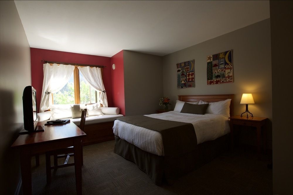 Howe Sound Inn & Brewing Company Squamish Eksteriør billede