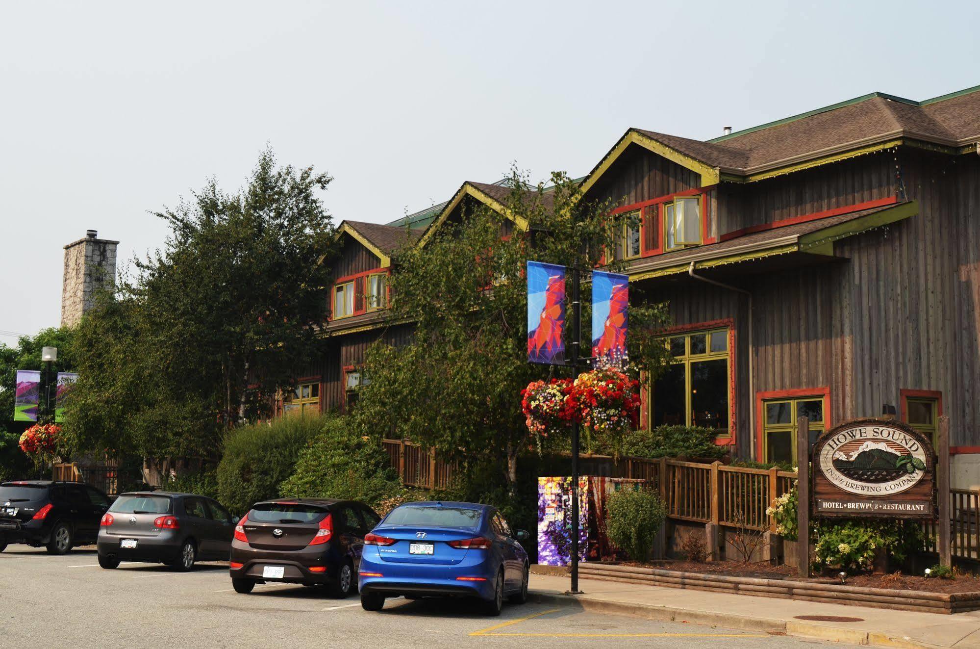 Howe Sound Inn & Brewing Company Squamish Eksteriør billede